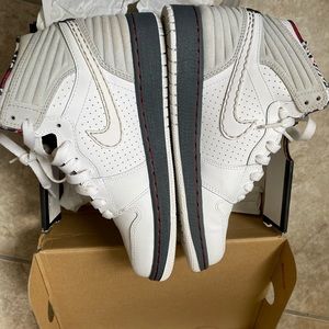 Air Jordan 1 “BUGS BUNNY” 5Y